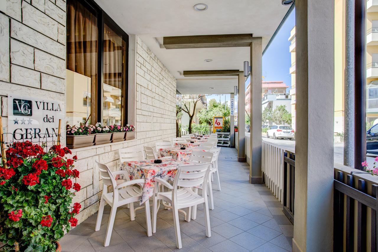 Hotel Villa Dei Gerani Rimini Exterior foto