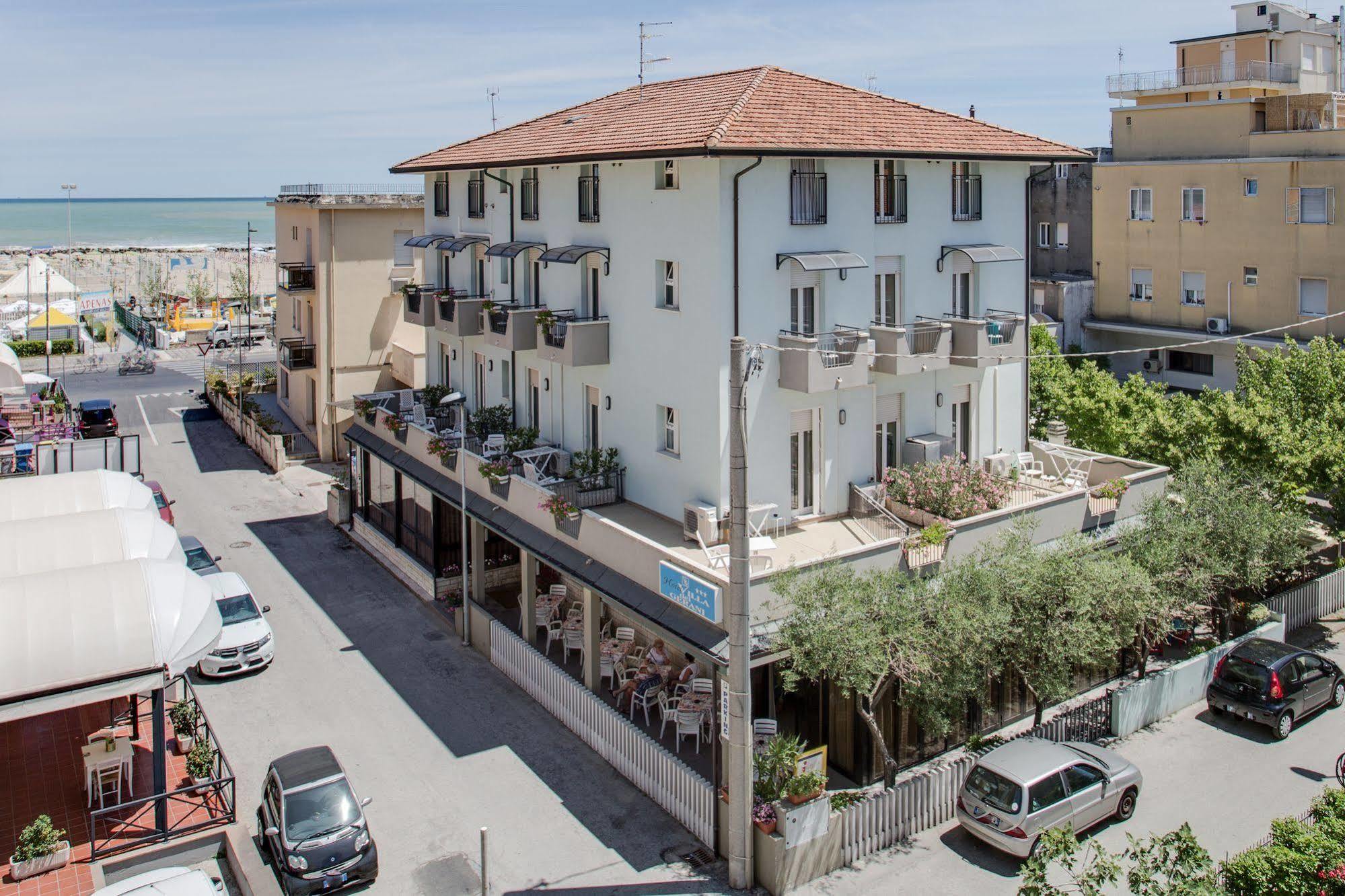 Hotel Villa Dei Gerani Rimini Exterior foto
