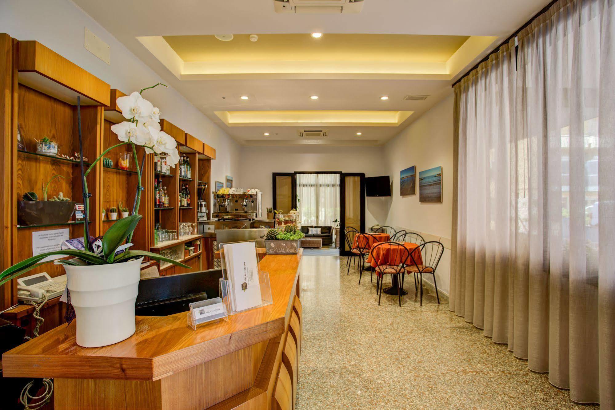 Hotel Villa Dei Gerani Rimini Exterior foto